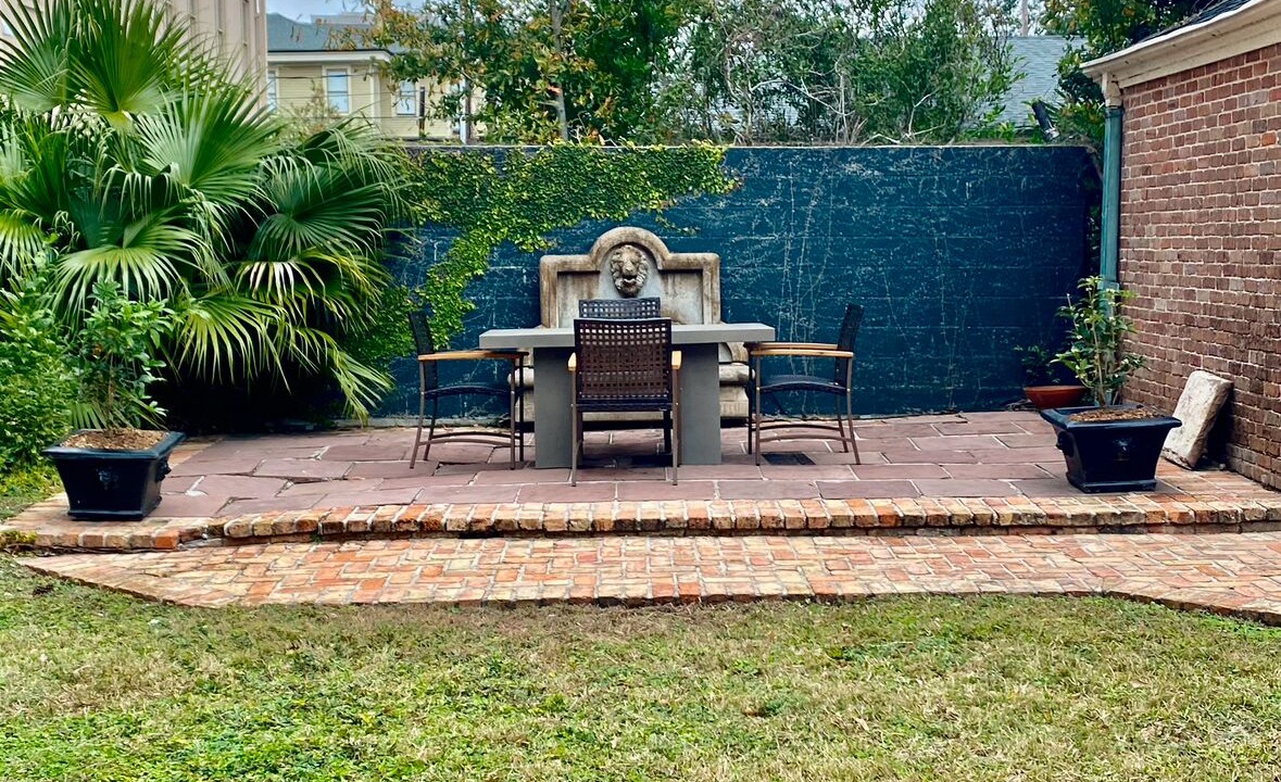 Photo of Outdoor in Garden District
