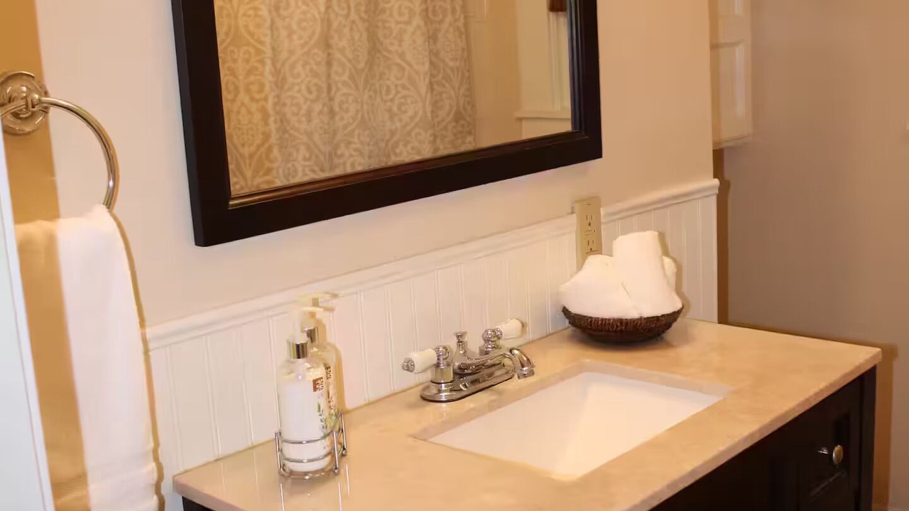 Photo of Bathroom in Bay St Louis