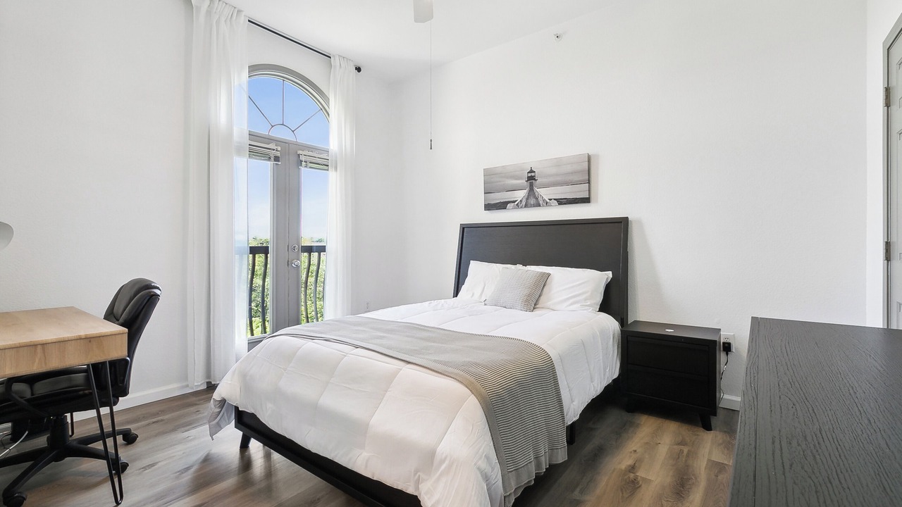 Photo of Bedroom in Mid City South