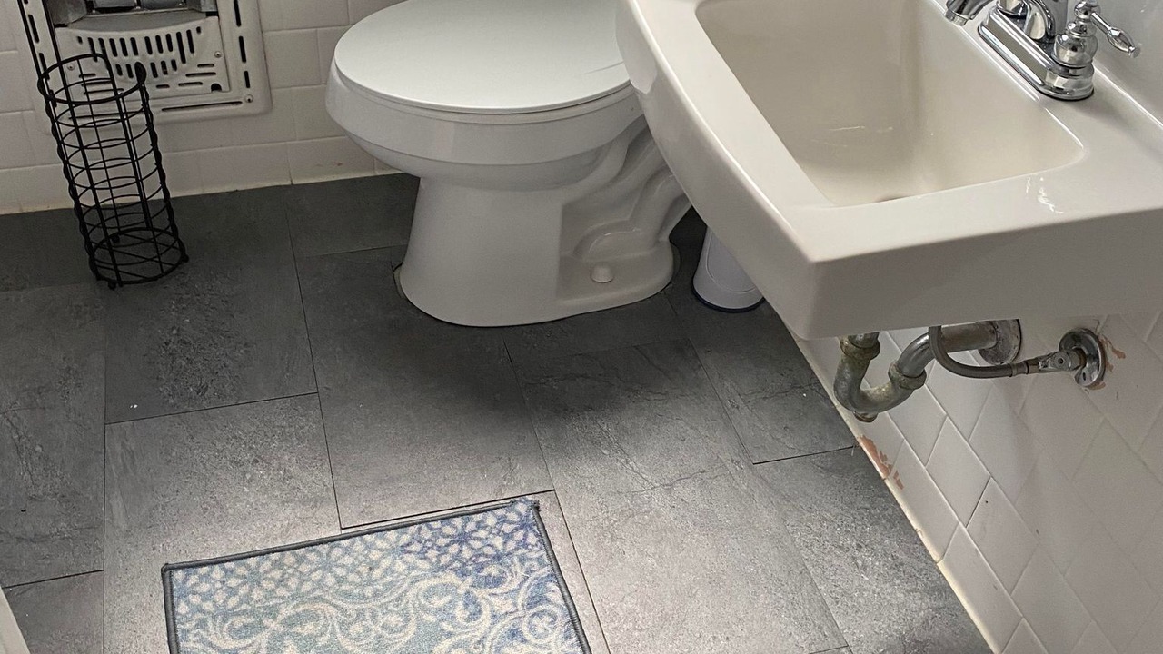 Photo of Bathroom in La Marque