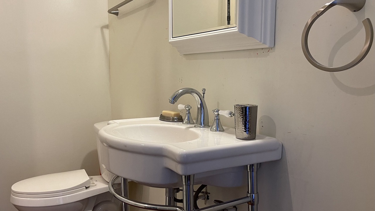 Photo of Bathroom in Algiers Point