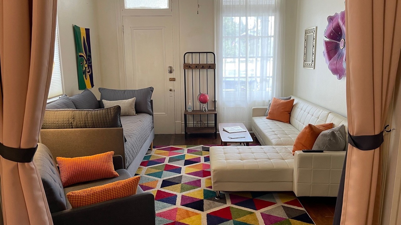 Photo of Bedroom in Algiers Point