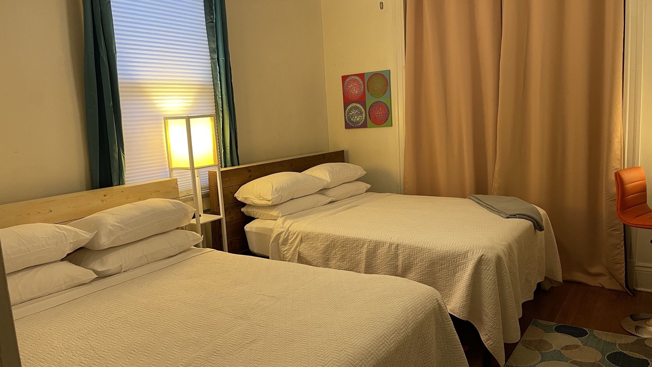 Photo of Bedroom in Algiers Point