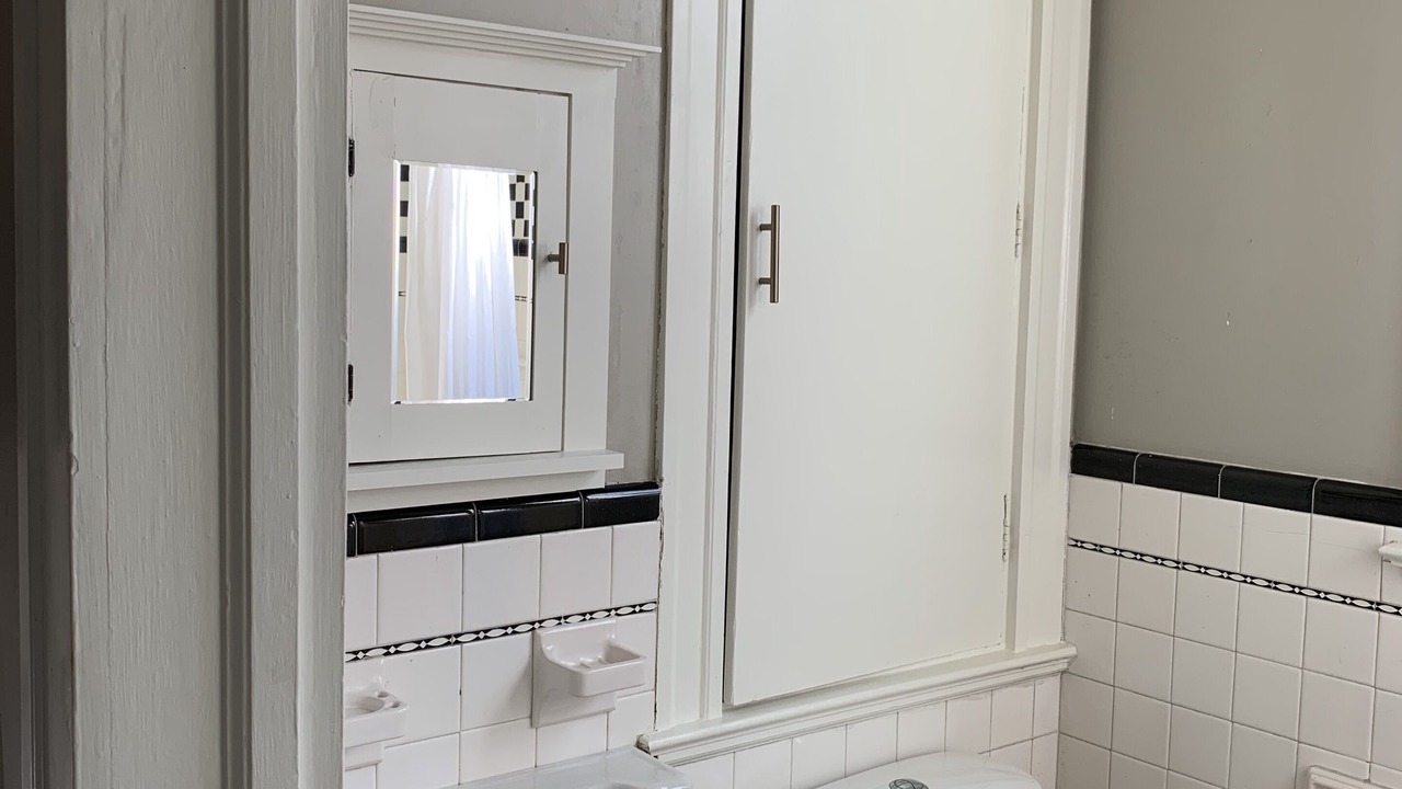 Photo of Bathroom in Algiers Point