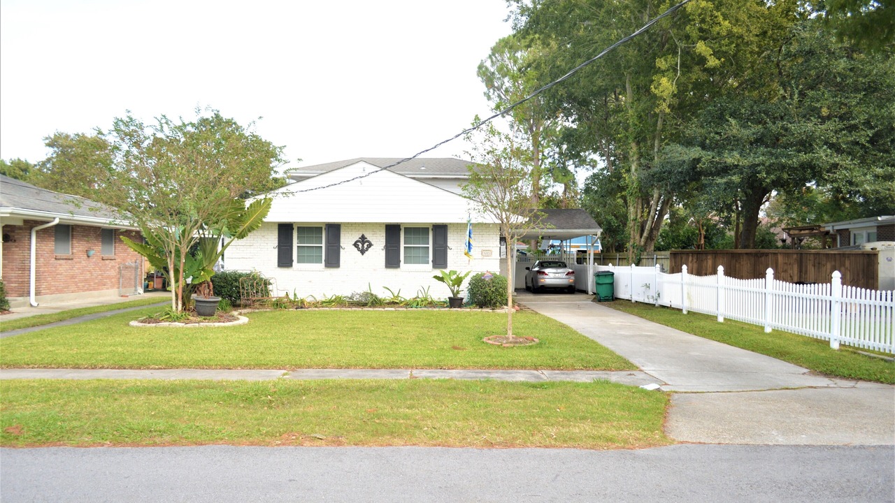Photo of Outdoor in Bonnabel Place