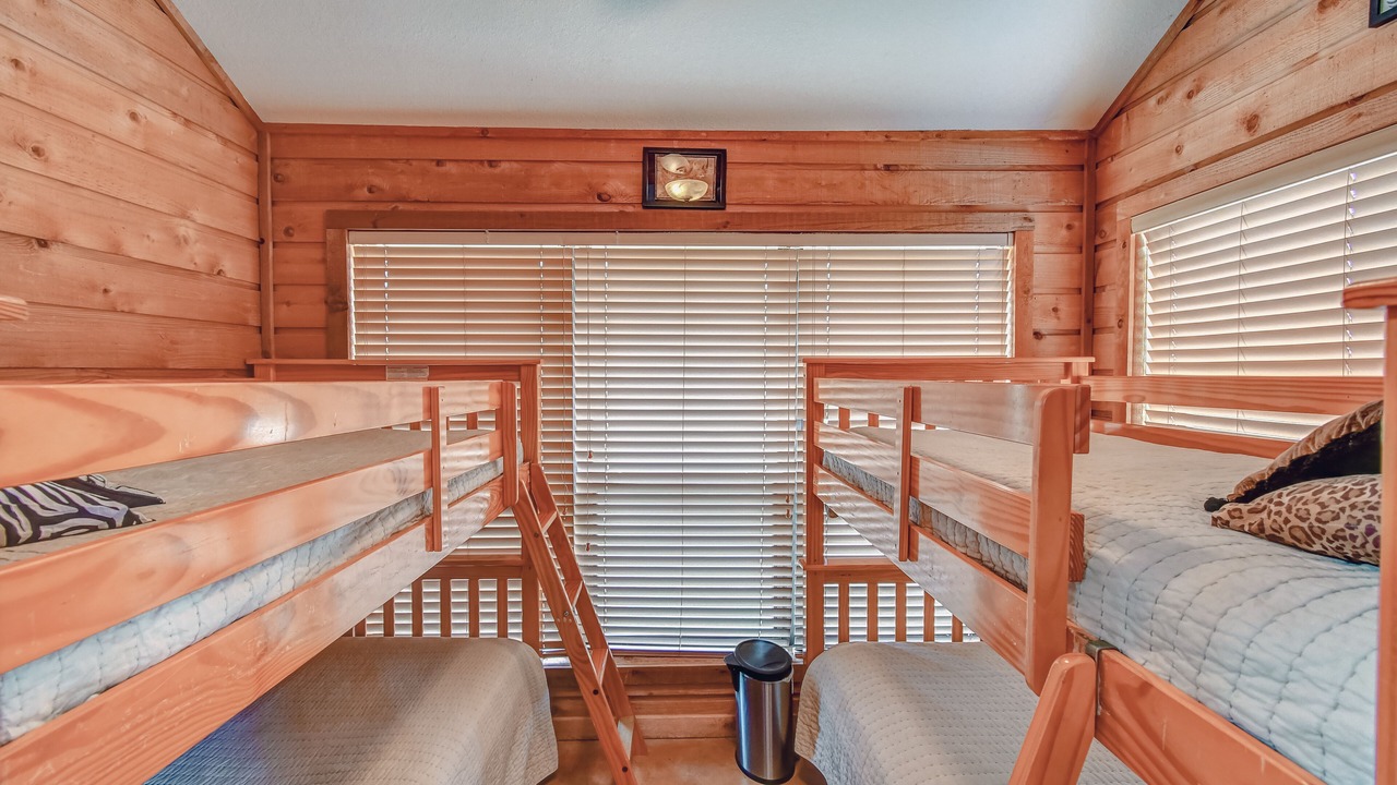 Photo of Bedroom in Glen Rose