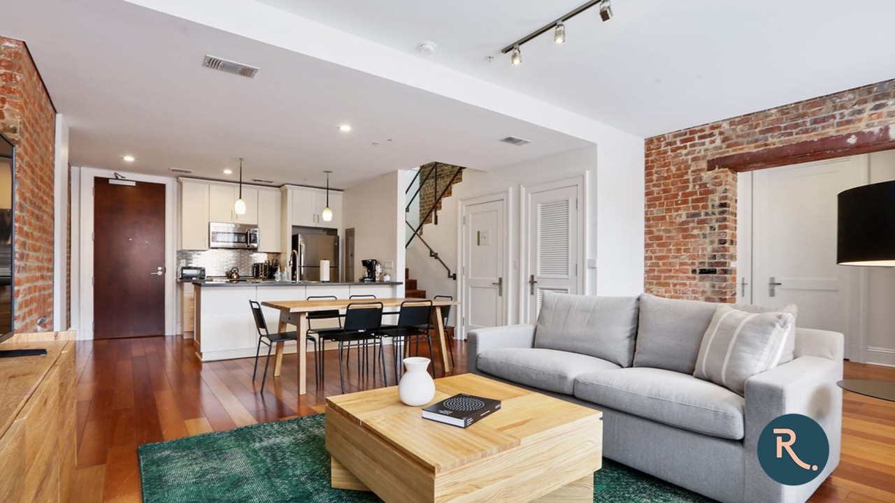 Photo of Livingroom in Central Business District