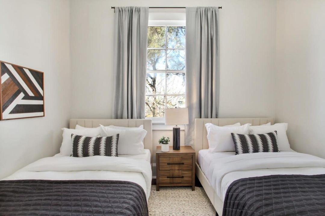 Photo of Bedroom in Uptown Historic District