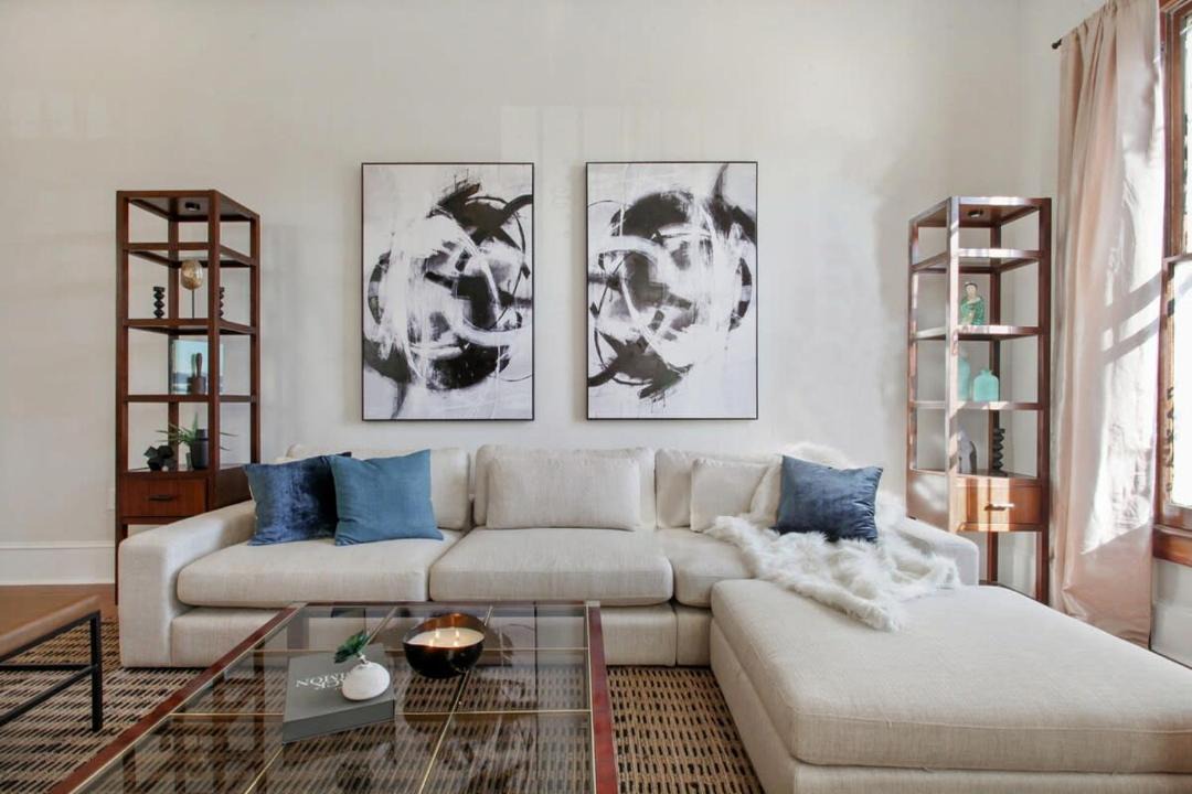 Photo of Livingroom in Uptown Historic District