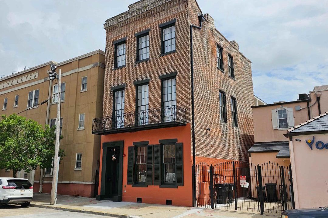 Photo of Buildings in Arts/Warehouse District