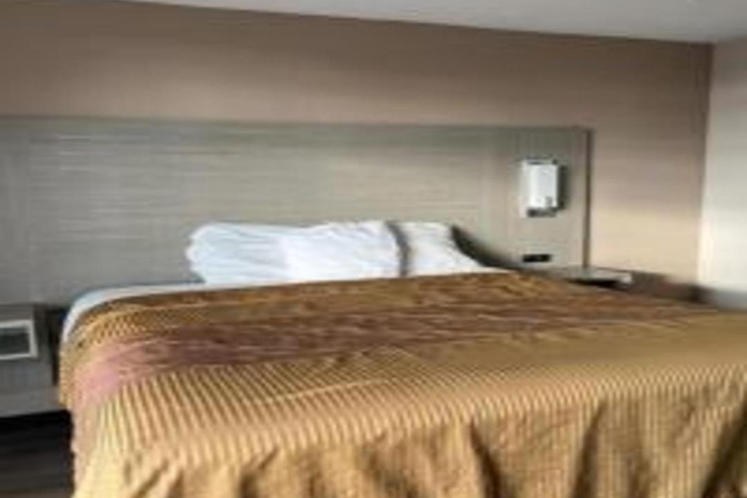 Photo of Bedroom in Hattiesburg