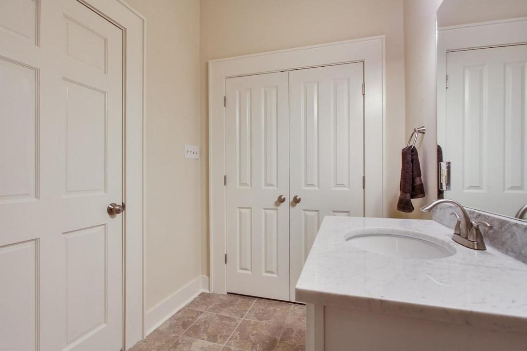 Photo of Bathroom in South 7th Ward