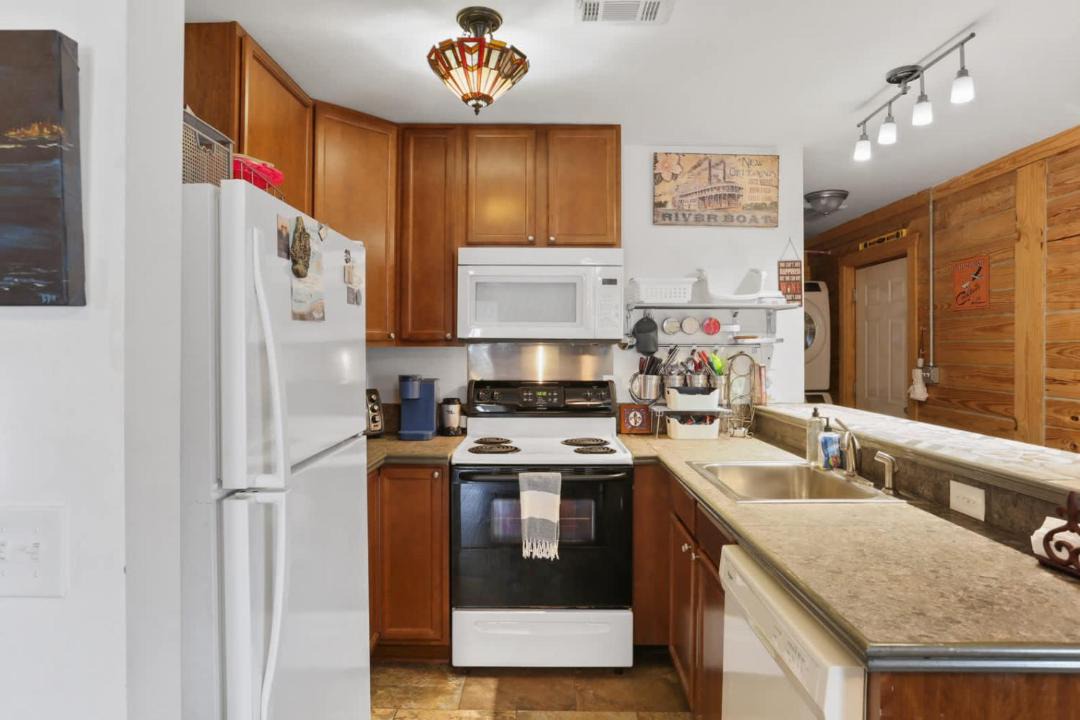 Photo of Kitchen in Seventh Ward