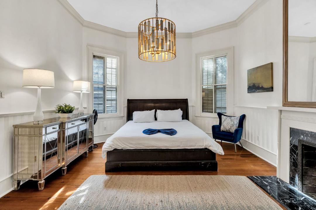 Photo of Bedroom in Lower Garden District