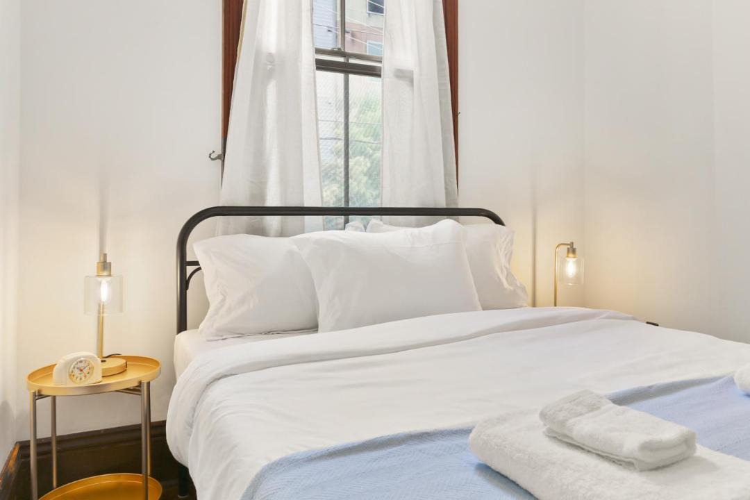 Photo of Bedroom in Mid-City