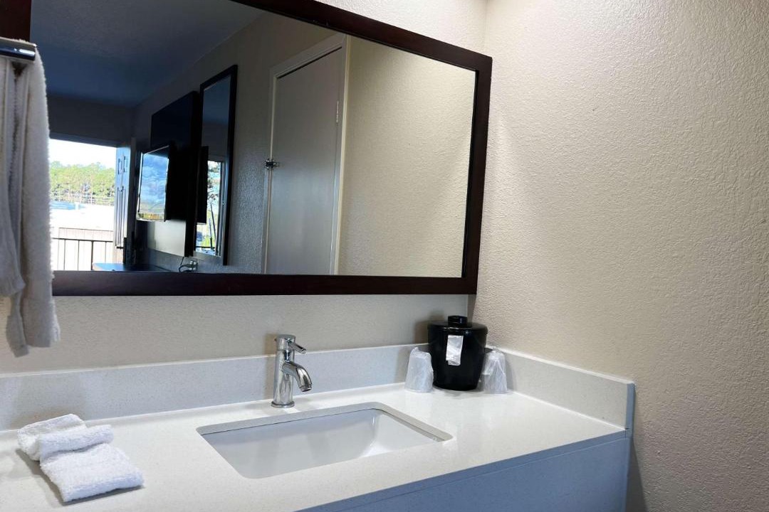 Photo of Bathroom in Hattiesburg