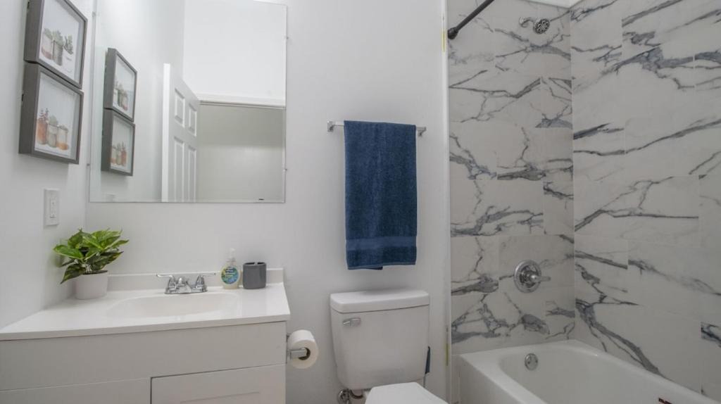Photo of Bathroom in Central City
