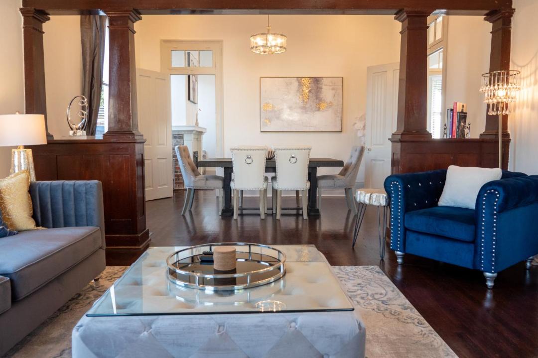 Photo of Livingroom in Algiers Point
