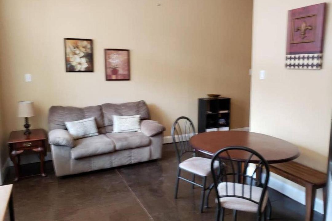 Photo of Livingroom in Algiers Point