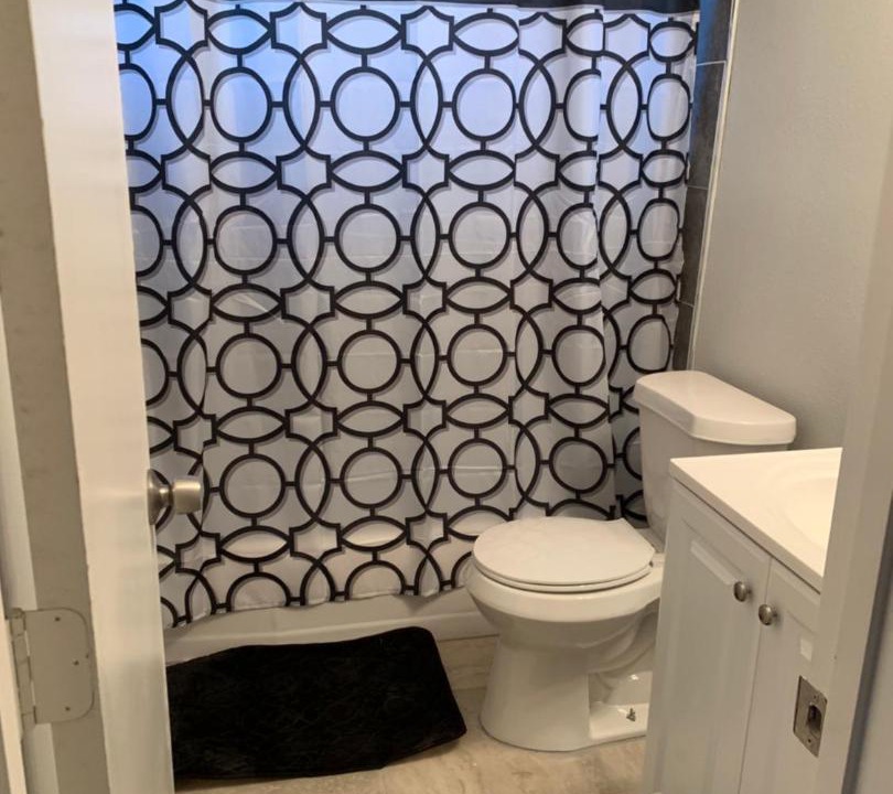 Photo of Bathroom in Highlands - Perkins