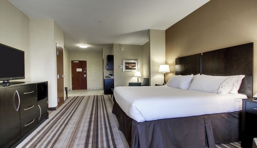 Standard Room, 1 King Bed, Accessible (Comm, Tub)