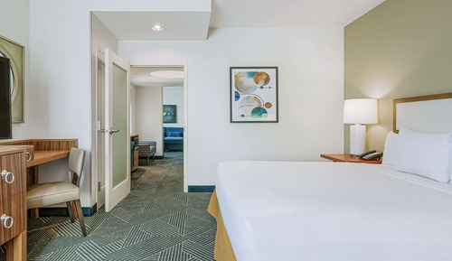 Corner Suite - King with Sofa bed