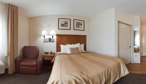Studio Suite, 1 Queen Bed, Accessible Bathtub (Comm, Mobil)