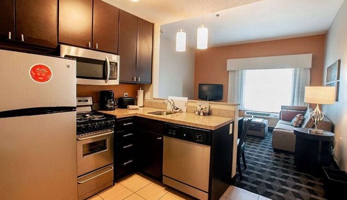 Suite, 2 Bedrooms (Mobility/Hearing Accessible, Tub)