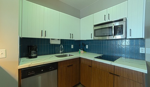 Studio Suite, Kitchen