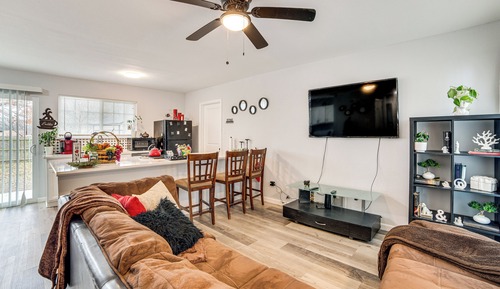 House (4 Bedrooms)
