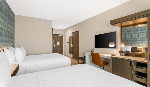 Deluxe Room, 2 Queen Beds, Non Smoking