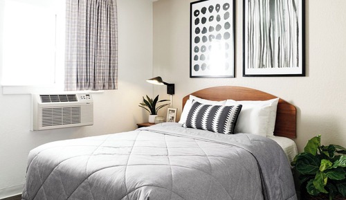 Room, 1 Queen Bed Kitchen