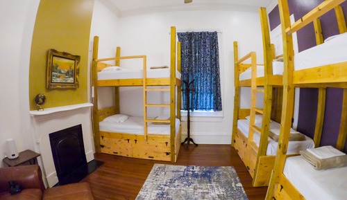 Shared Dormitory, Mixed Dorm, Shared Bathroom