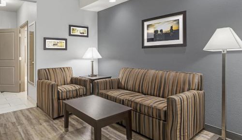 Queen Suite with Sofa Bed
