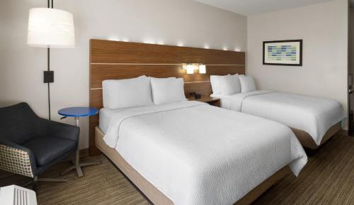Standard Room with Two Queen Beds