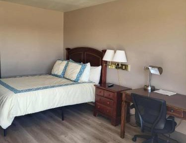 Queen Room