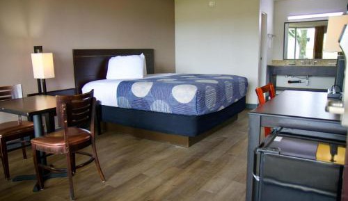 King Bed Non-Smoking