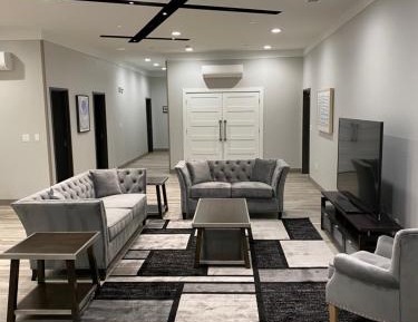 Three-Bedroom King Suite - Non-Smoking