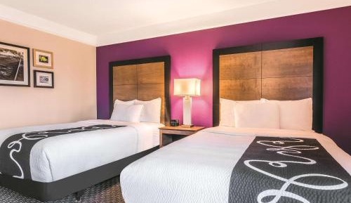 Double Room with Two Double Beds - Disability Access