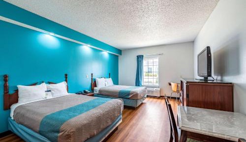 Deluxe Quadruple Room - Non-Smoking