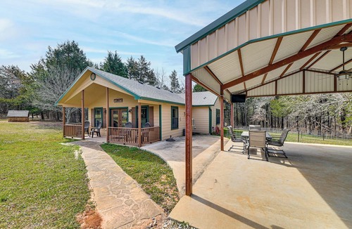 Gordonville Cottage | Private 60-acre Retreat Near Lake Murray & Texoma