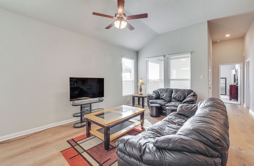 Castroville Cottage | Brand New Home Near Seaworld-lackland-riverwalk!