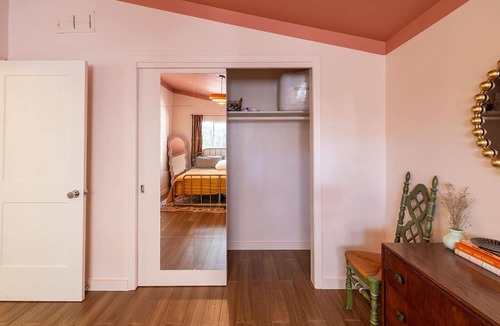 Clarksville Cottage | Palma Plaza Unit C