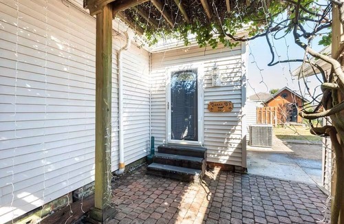 New Orleans House | Charming Shotgun-Style Home: Your Perfect New Orleans Getaway Awaits