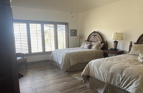 Barton Creek Lakeside Cottage | Hill Country Cottage retreat w/ cool Sunsets. Quiet Refreshment for the Soul.
