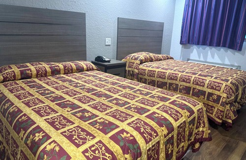 Texas City Hotel | Economy Lodge by Hotel O Texas City