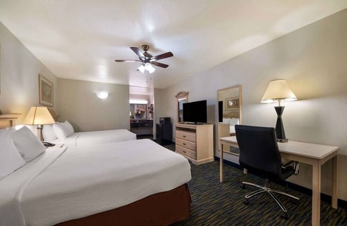 Falfurrias Hotel | SureStay Hotel by Best Western Falfurrias