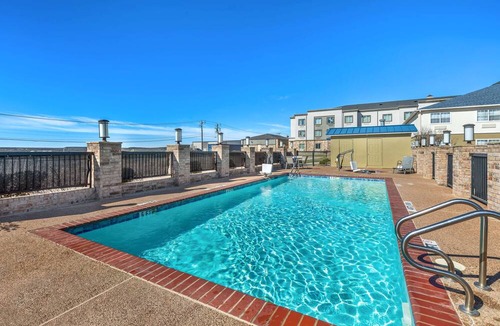 Mineral Wells Hotel | Best Western Club House Inn & Suites