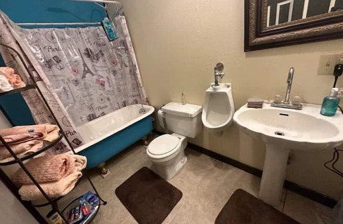 Downtown Historic House | Downtown Historic Getaway