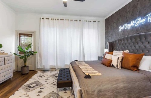 South Baton Rouge Condo | Luxury 3 Kings, Fully Equipped, near LSU